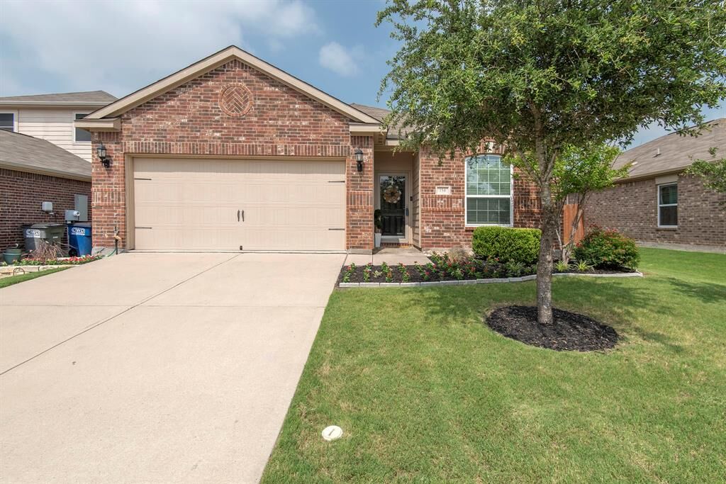 Property Photo:  154 Cottonwood Drive  TX 75407 
