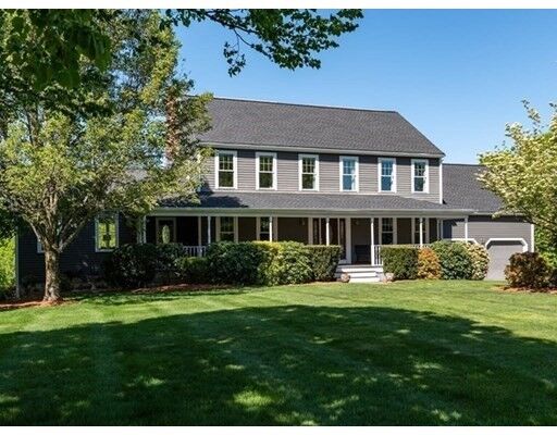 Property Photo:  7 Meadowland Dr  MA 01748 