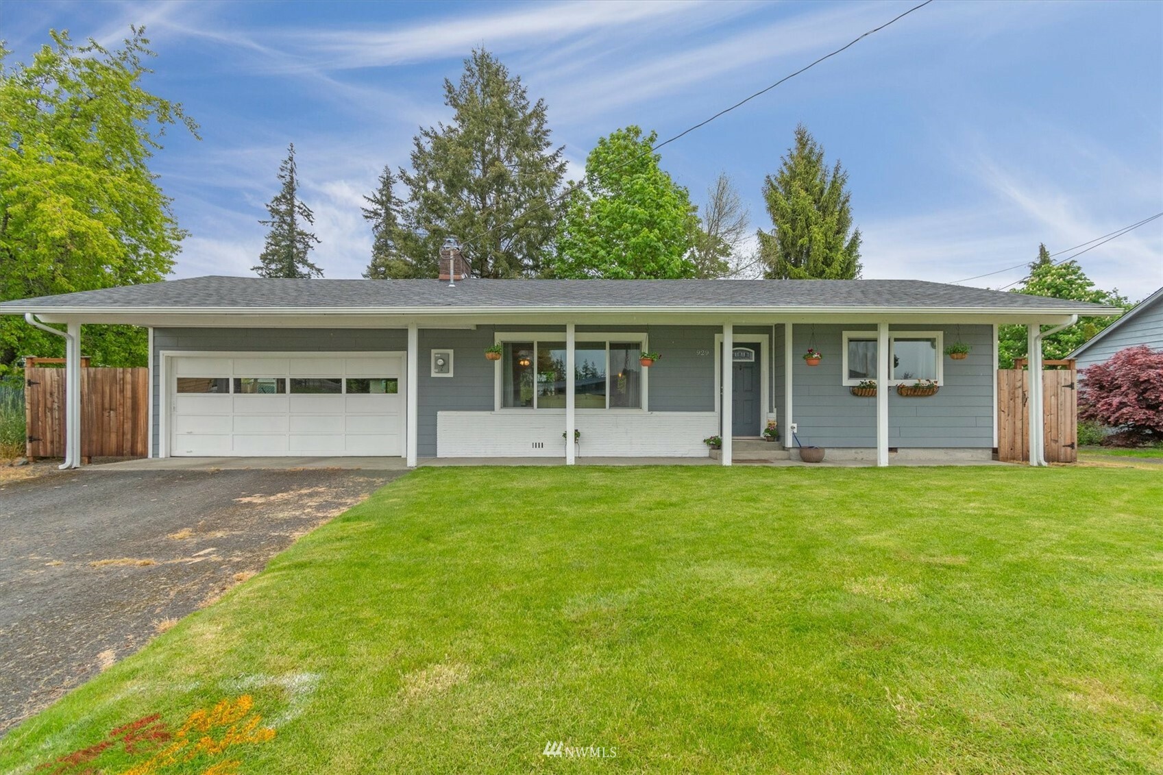 Property Photo:  929 Nevada Drive  WA 98632 