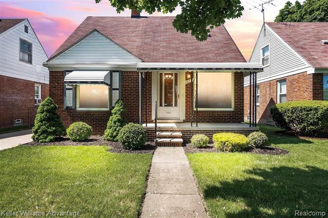 Property Photo:  18535 Audette Street  MI 48124 