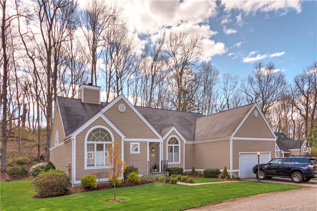 Property Photo:  30 Hunting Ridge Farms Road 30  CT 06405 