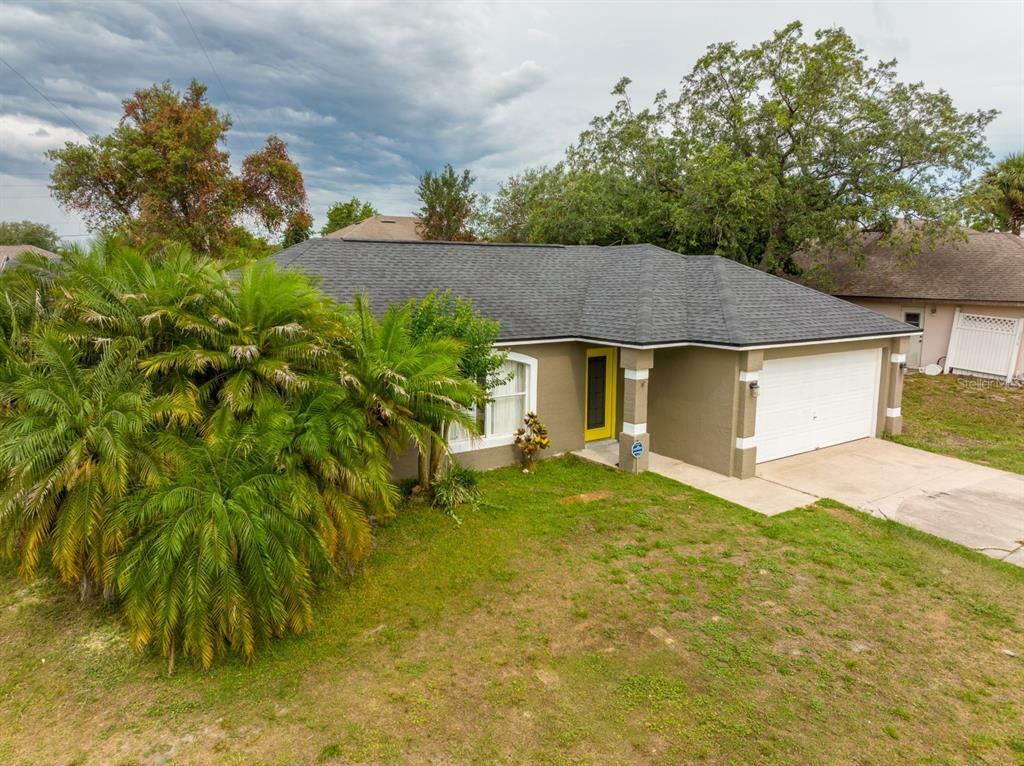 Property Photo:  1930 Alster Lane  FL 32738 