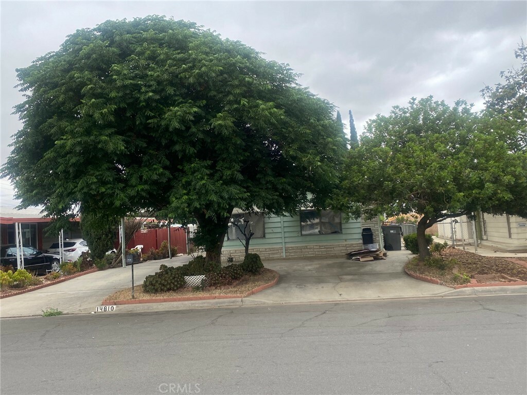 Property Photo:  14810 Bluebriar Street  CA 92553 