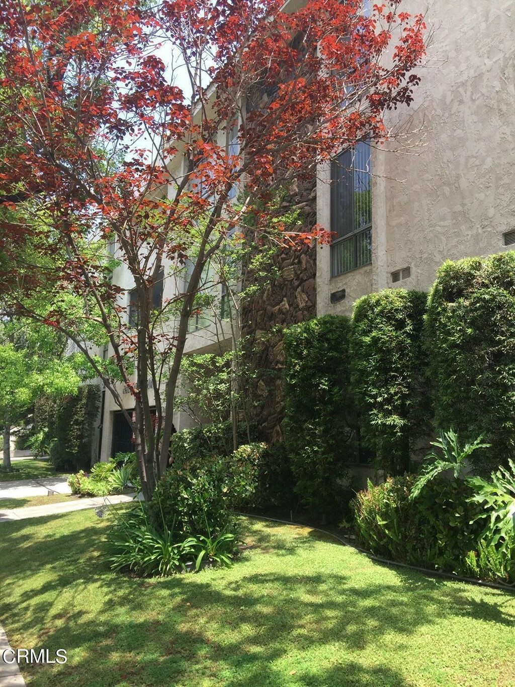 Property Photo: 528 N Jackson Street 309 CA 91206