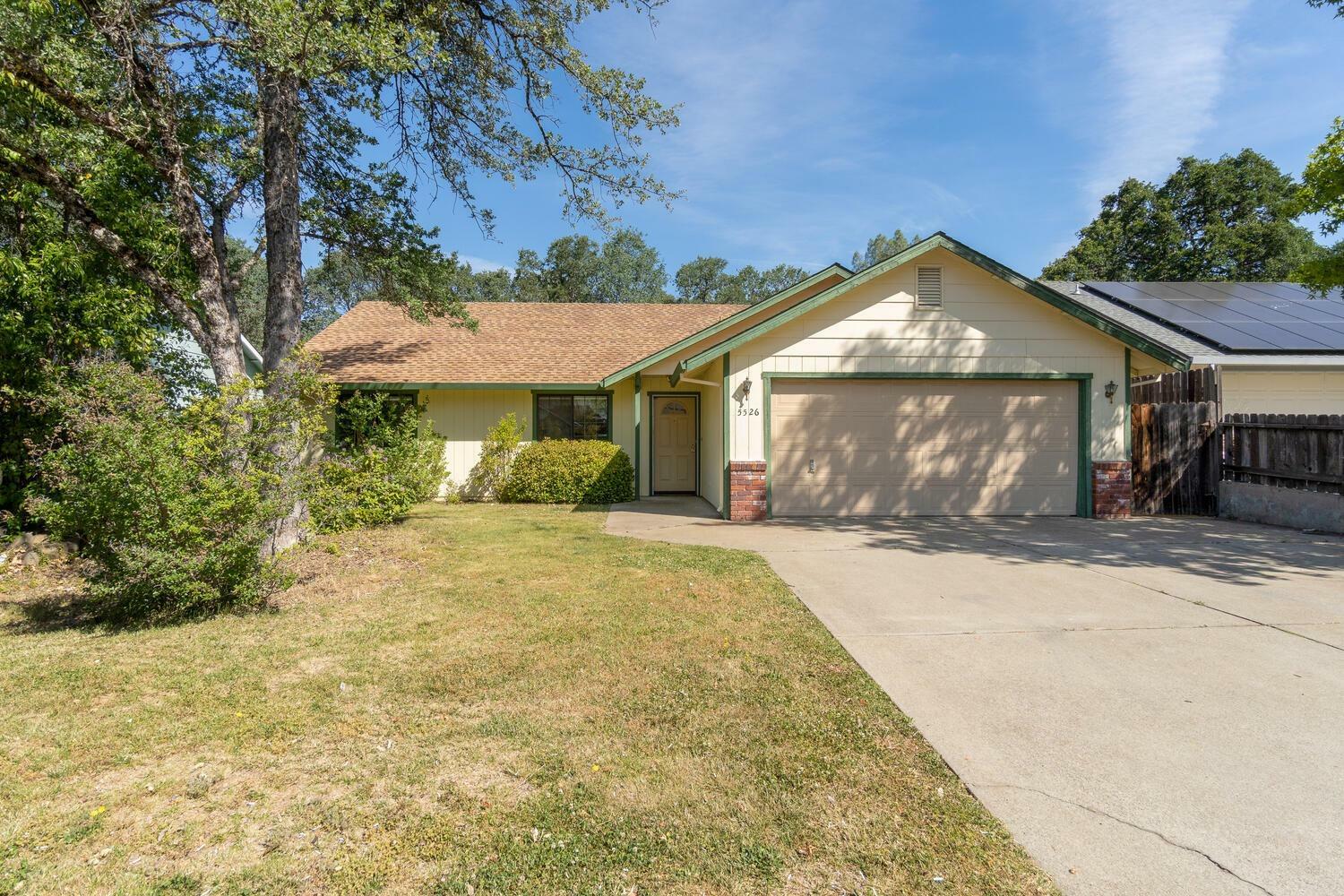 Property Photo:  5526 Crossbill Lane  CA 95623 