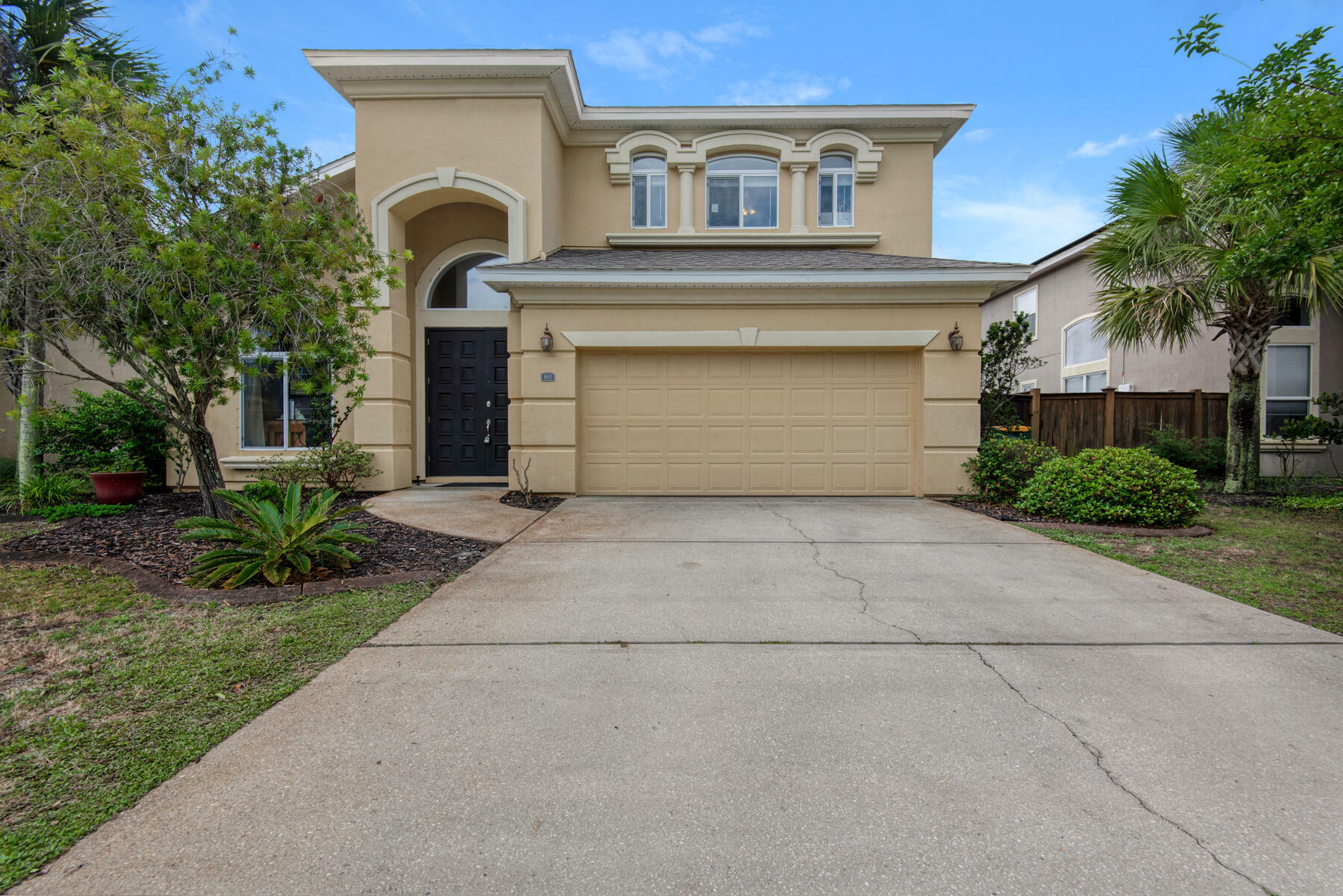 Property Photo:  865 Solimar Way  FL 32569 