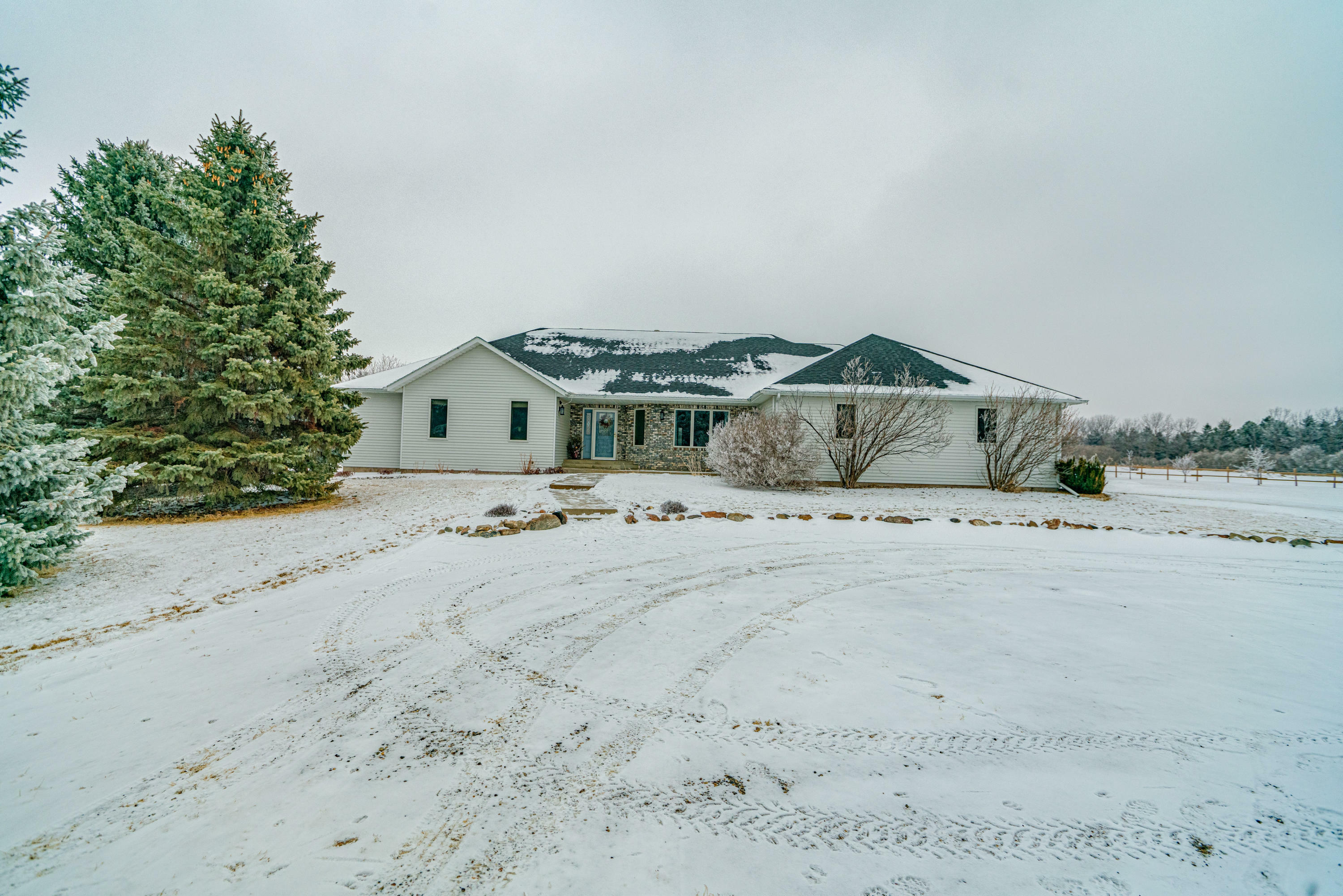 2725 84th Avenue NE  Bismarck ND 58503 photo