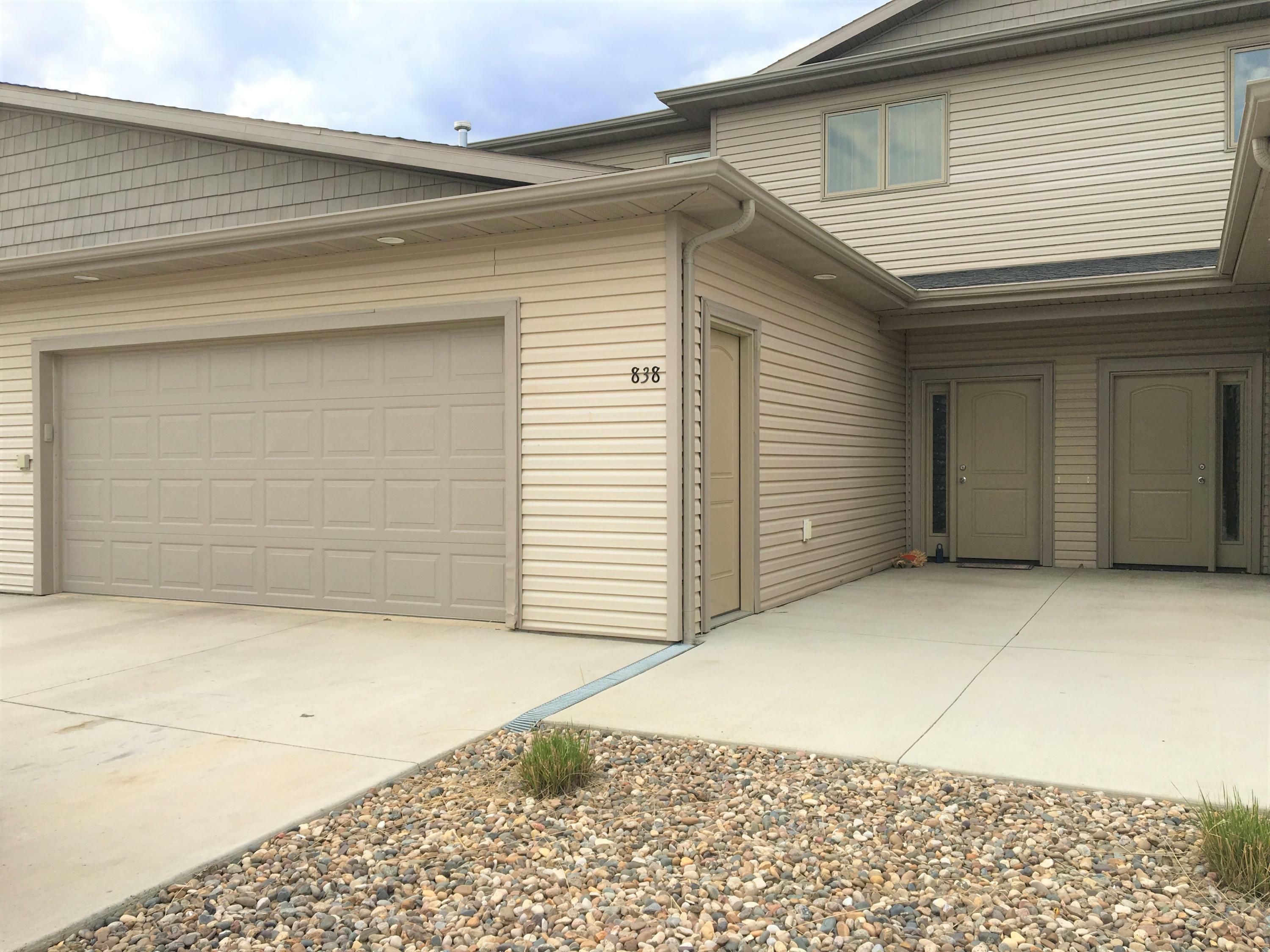 Property Photo:  838 Mayflower Drive  ND 58504 