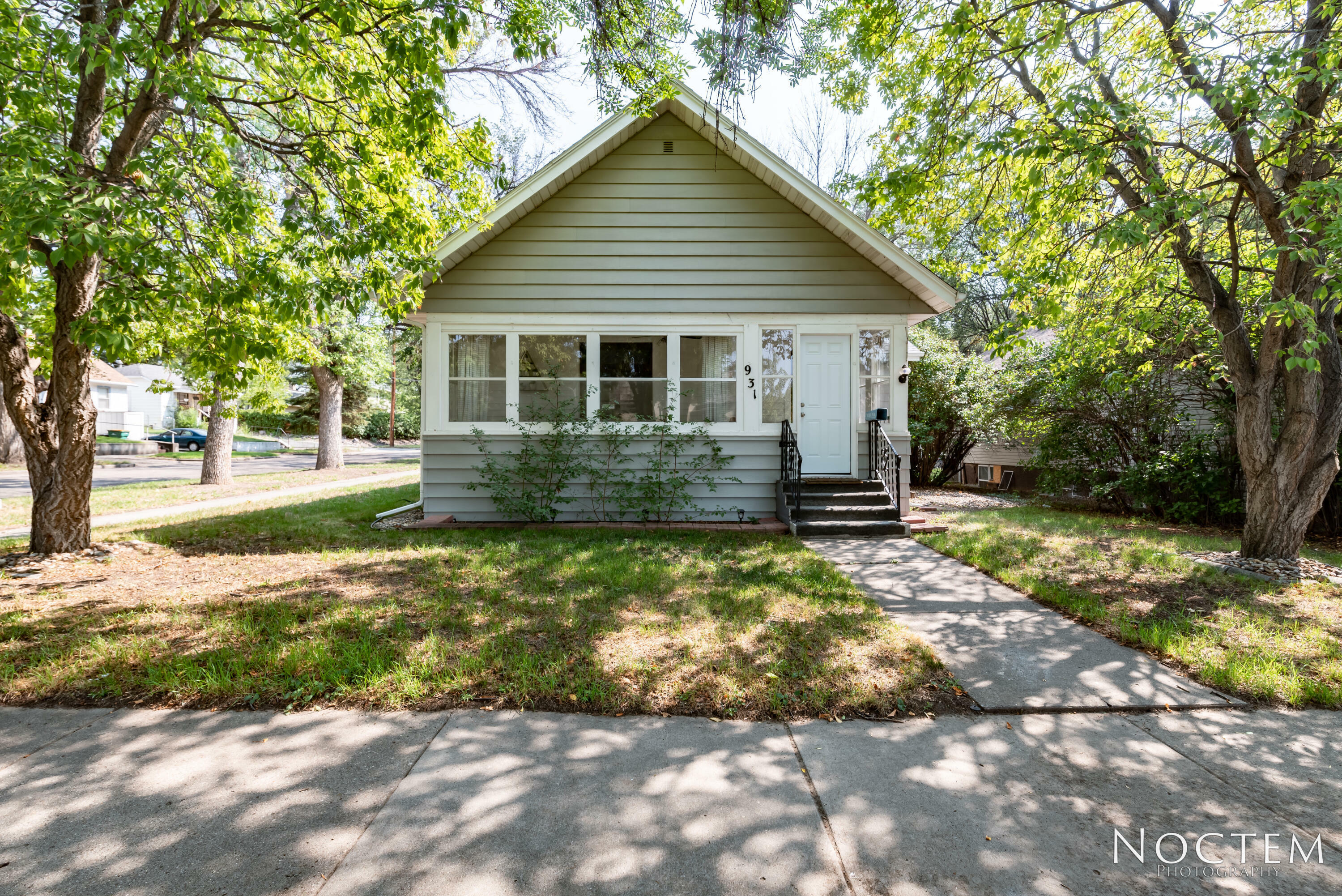 Property Photo:  931 N 7th Street  ND 58501 