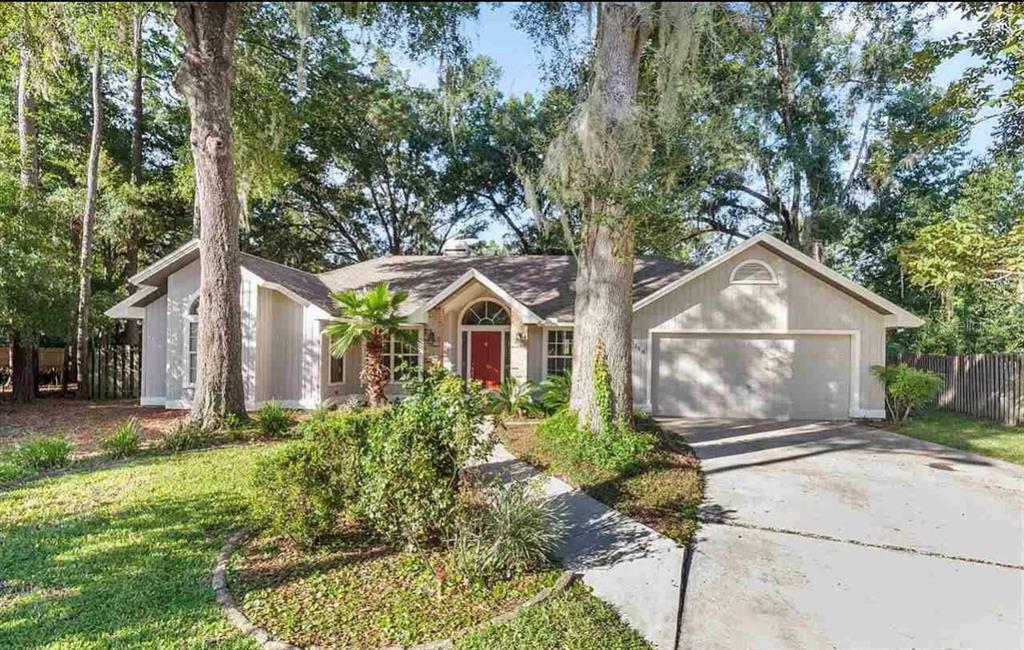 Property Photo:  1118 SW 82nd Terrace  FL 32607 