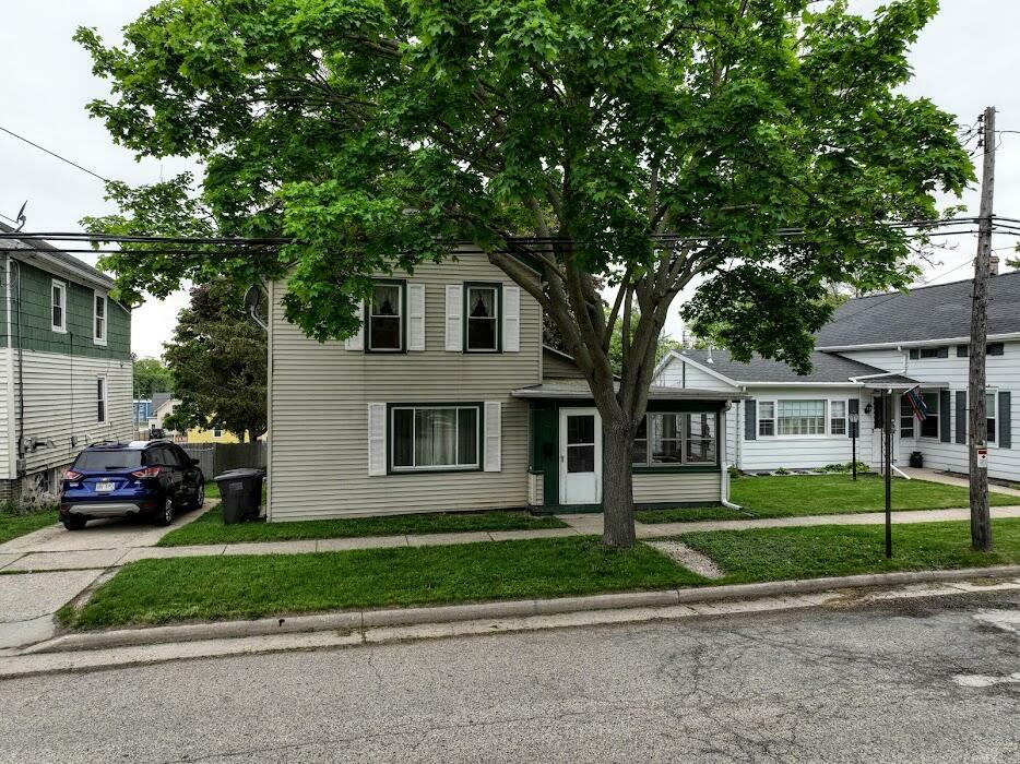 Property Photo:  211 N Center Ave  WI 53549 