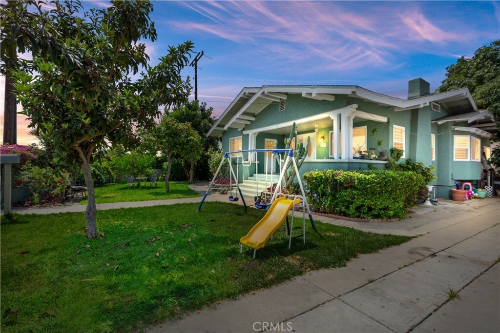 Property Photo:  2317 E 117th Street  CA 90059 