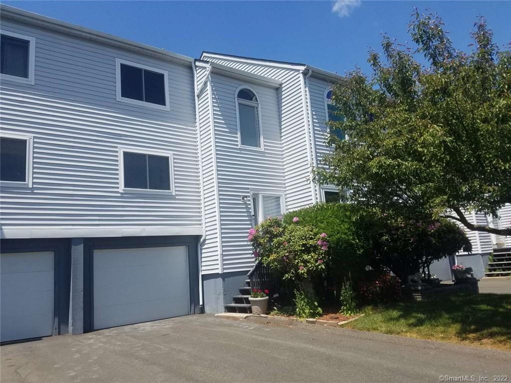 Property Photo: 21 Woodbridge Lane 21 CT 06416