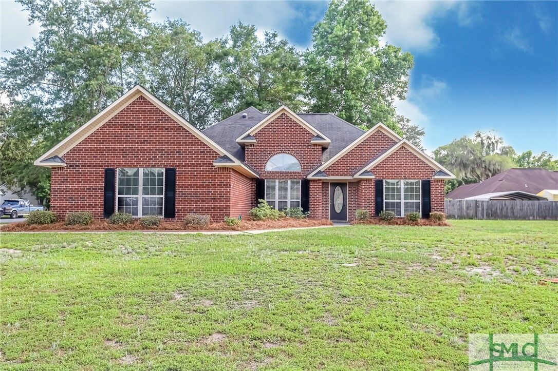 Property Photo:  150 Arlen Drive  GA 31320 