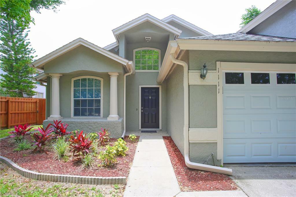 Property Photo:  1111 Summer Lakes Drive  FL 32835 