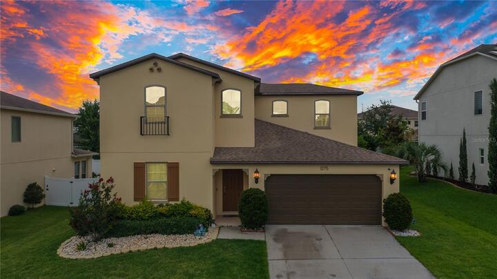Property Photo: 1275 Gatewood Avenue FL 34715
