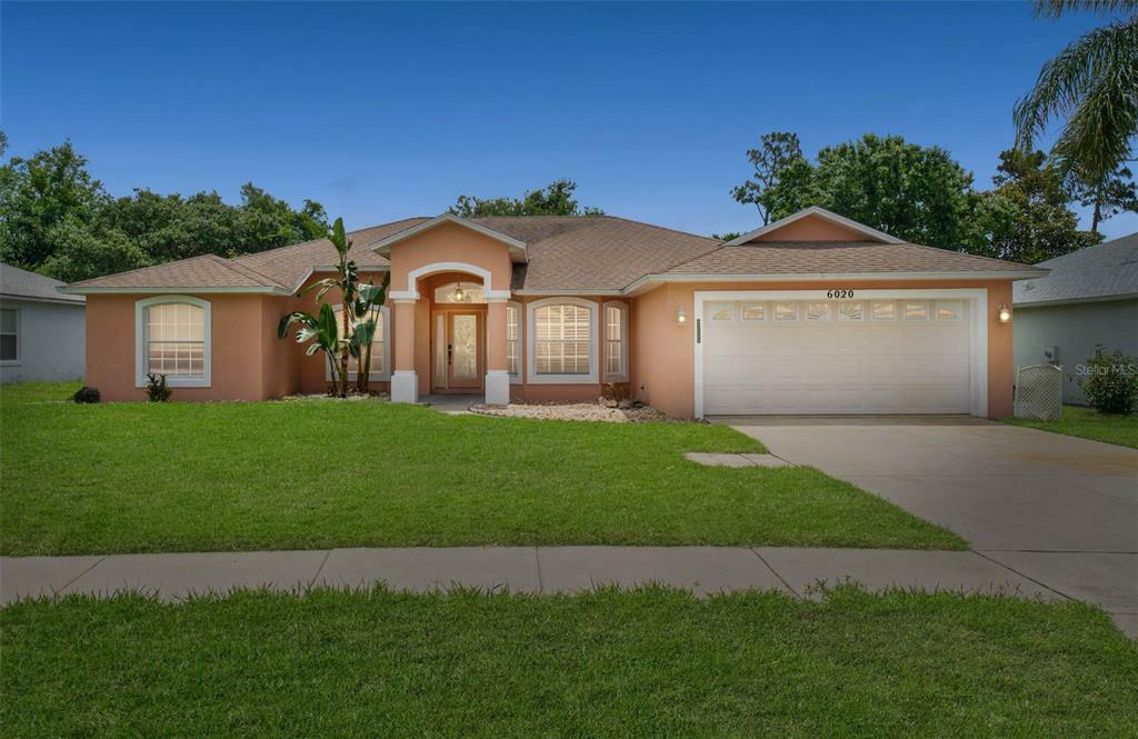 Property Photo: 6020 Spruce Point Circle FL 32128
