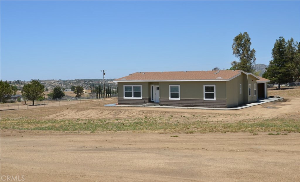 Property Photo:  49936 Gelding Way  CA 92536 