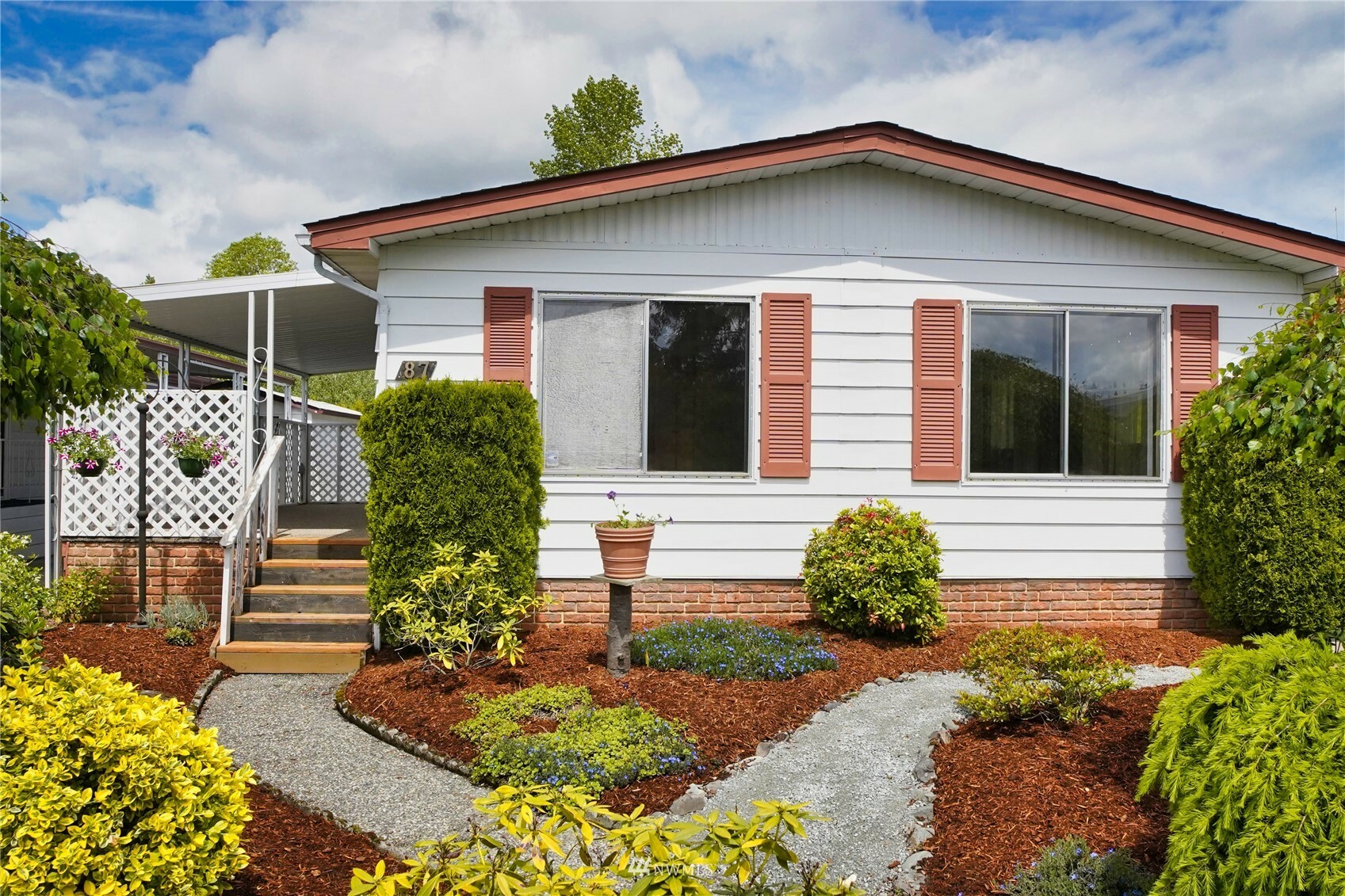 Property Photo:  2725 E Fir Street 87  WA 98273 