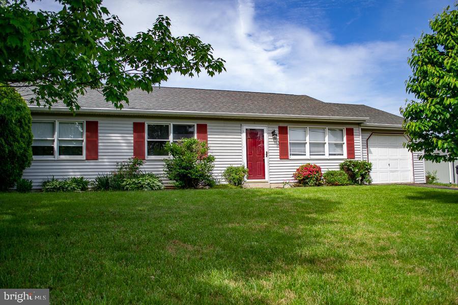 265 Hanover Street  Birdsboro PA 19508 photo