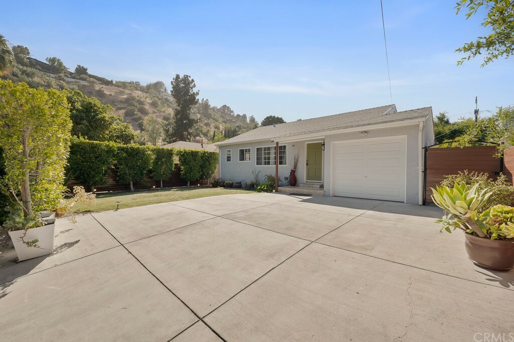 Property Photo: 4841 Malta Street CA 90042