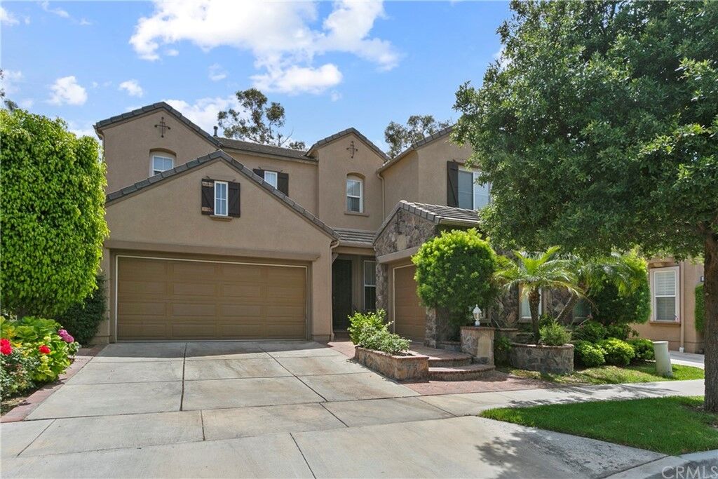 Property Photo: 10 Monrovia CA 92602
