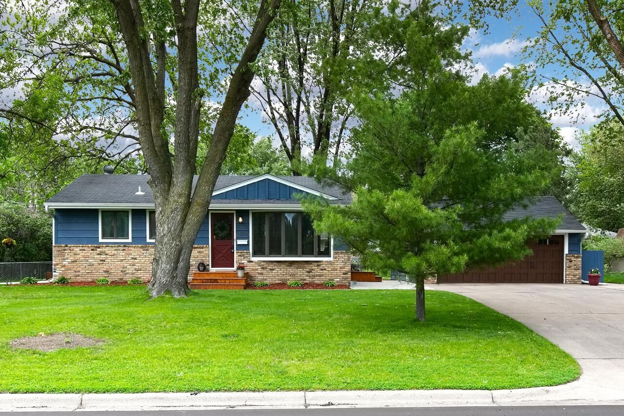 Property Photo:  8208 65th Avenue N  MN 55428 
