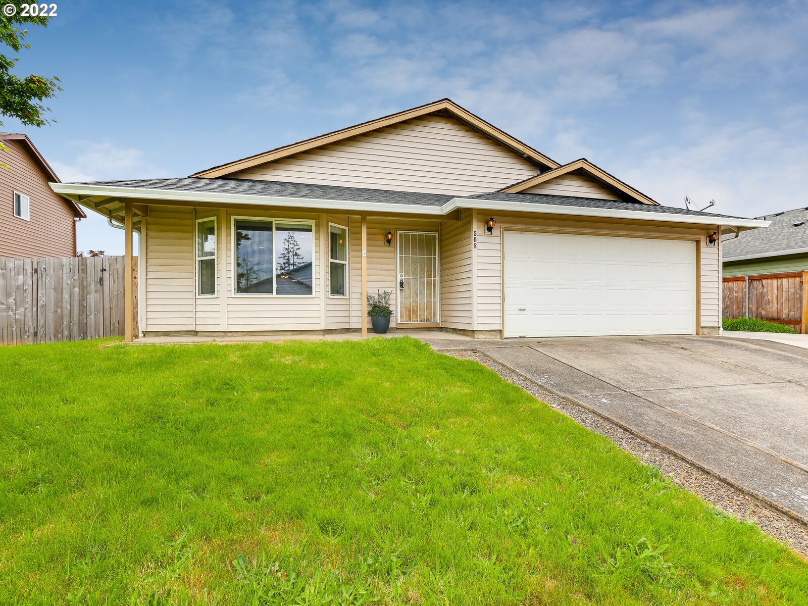 Property Photo: 508 SE 11th Way WA 98604