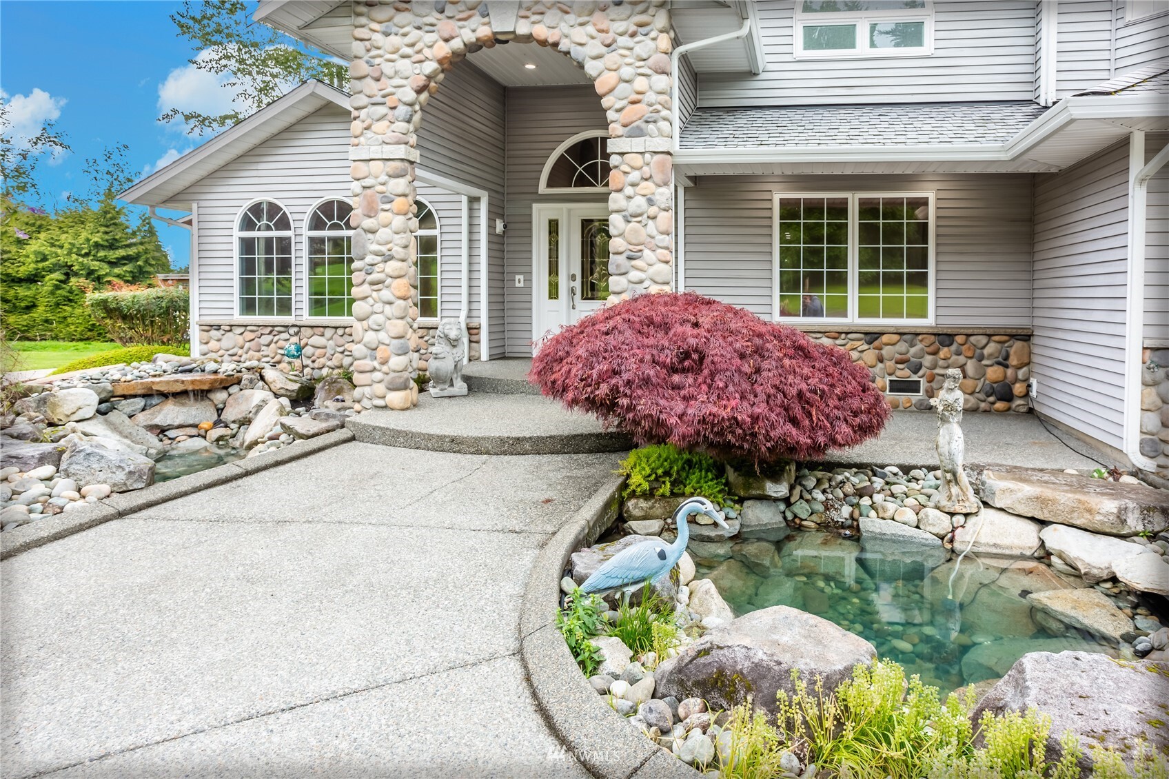 Property Photo: 15414 91st Avenue SE WA 98296