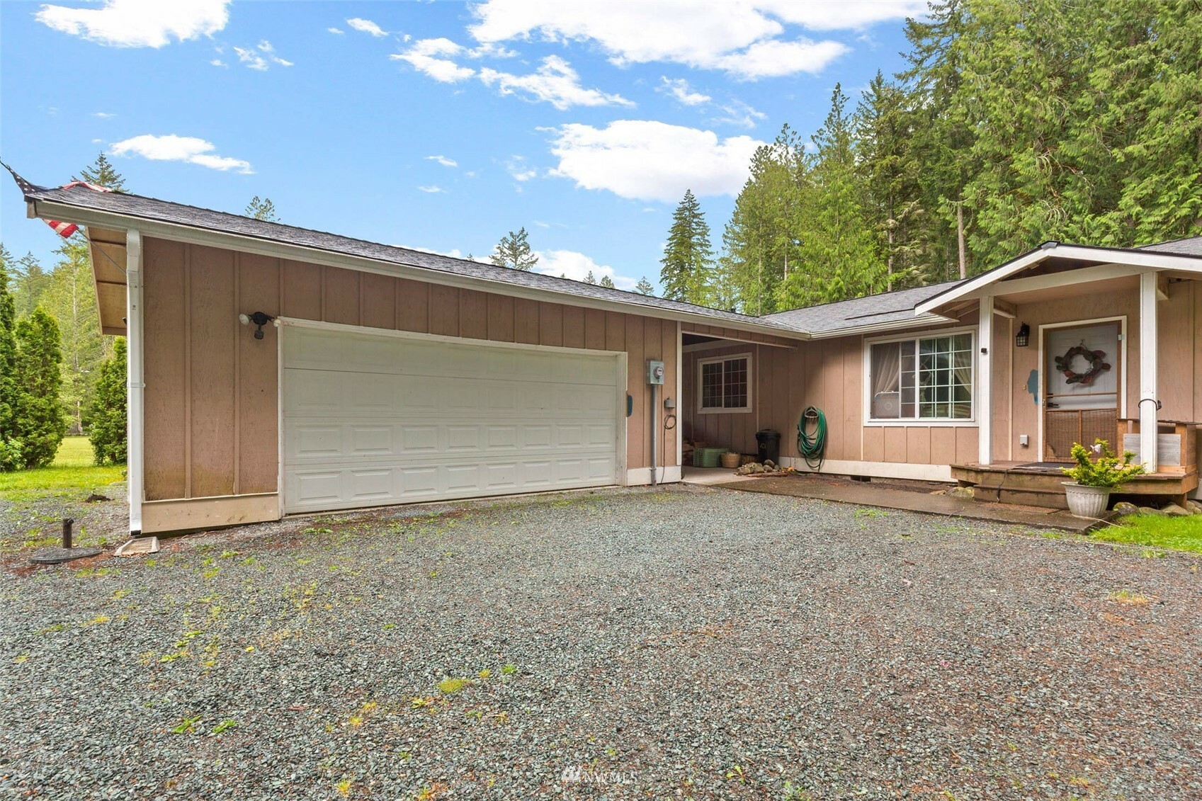 Property Photo:  42156 Pine Street  WA 98237 