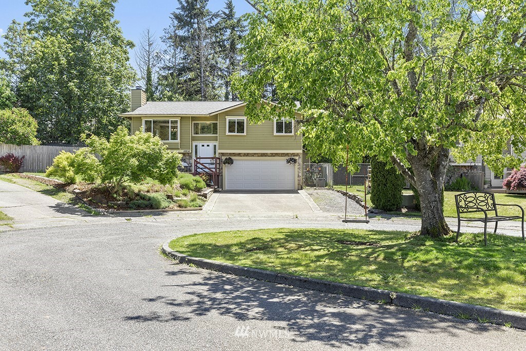 Property Photo: 18814 111th Place SE WA 98055