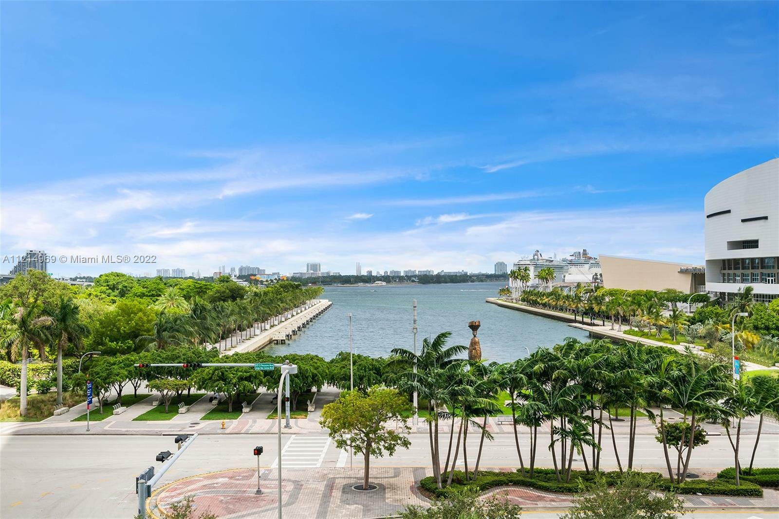 Property Photo: 888 Biscayne Blvd 411 FL 33132