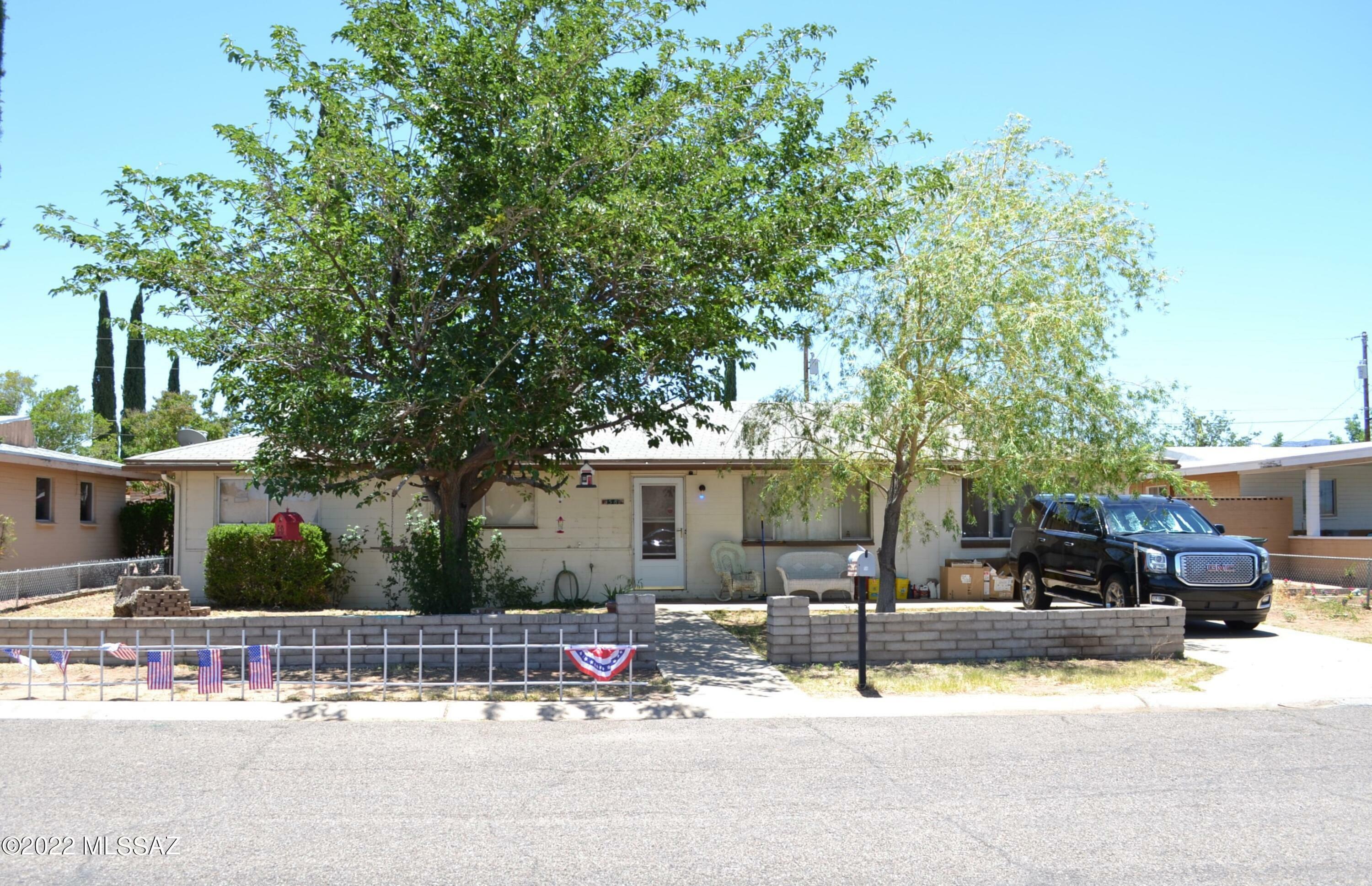 Property Photo:  58 NW Freihage Drive  AZ 85635 