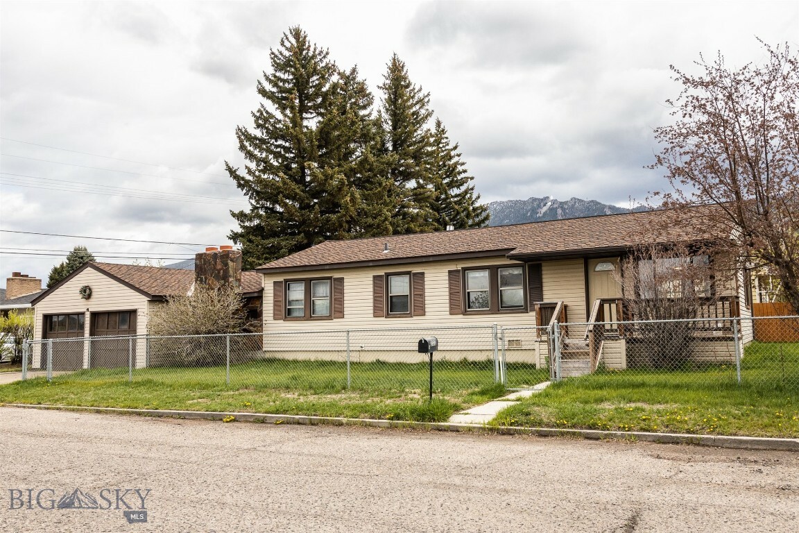 Property Photo:  2302 Banks  MT 59701 