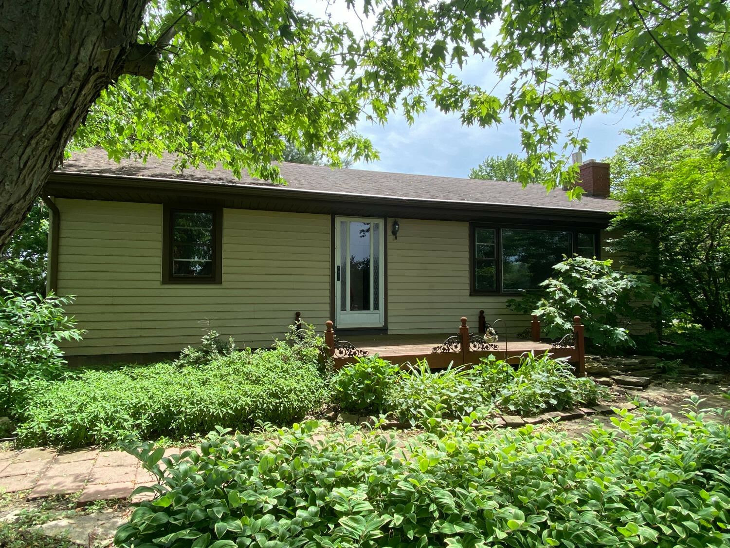 Property Photo: 381 S State Road 49 IN 46383
