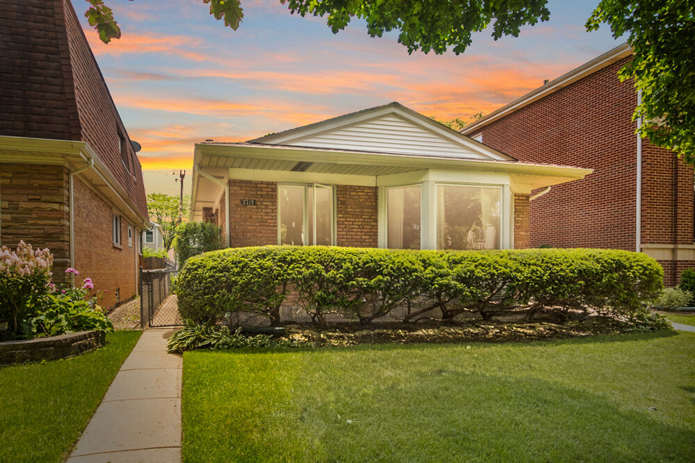 Property Photo:  7215 W Coyle Avenue  IL 60631 