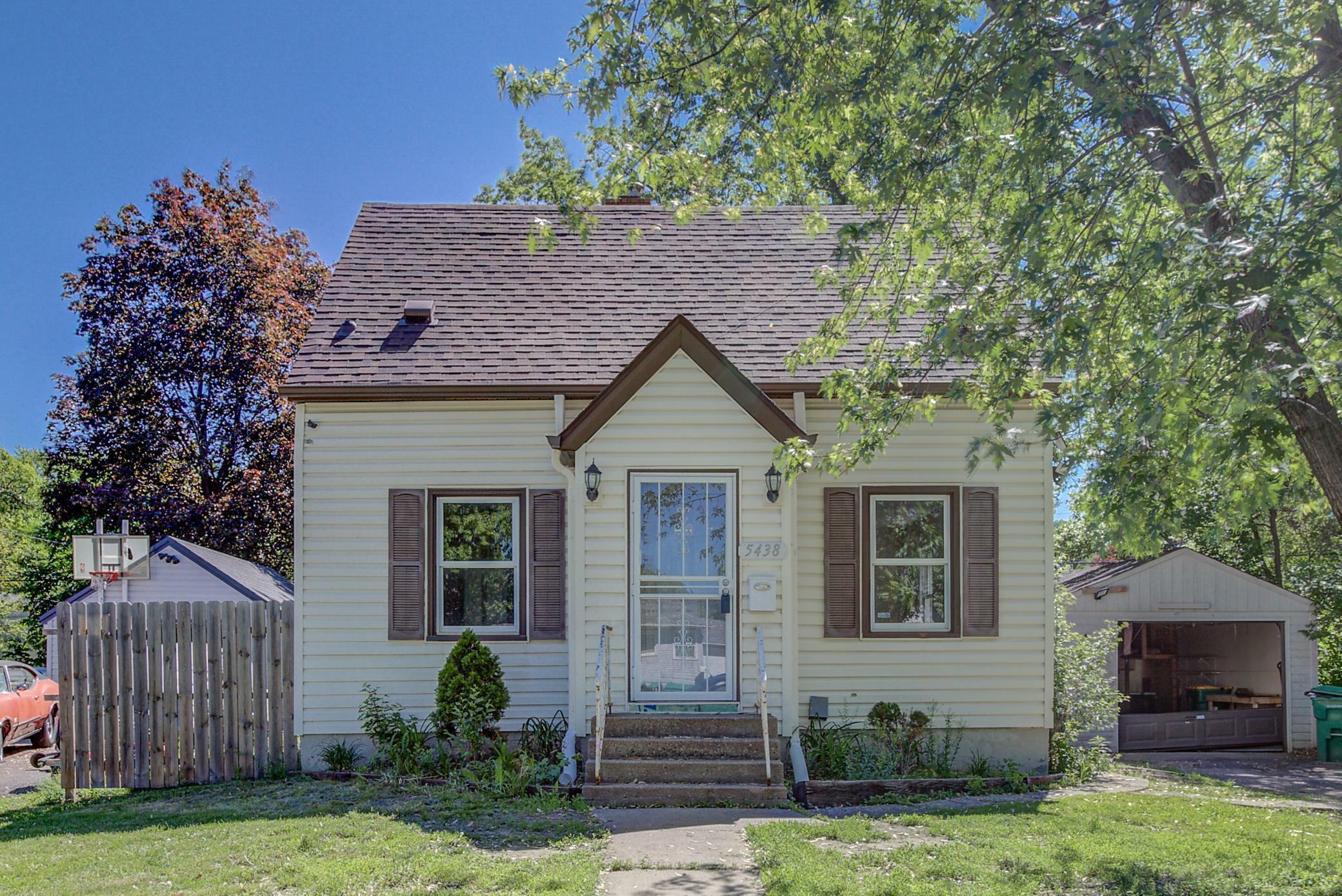 Property Photo:  5438 Dupont Avenue N  MN 55430 