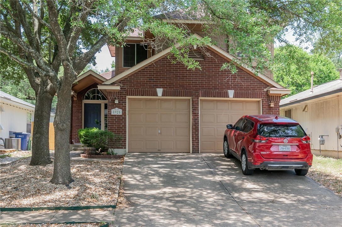 Property Photo: 8925 Taline Circle TX 78748