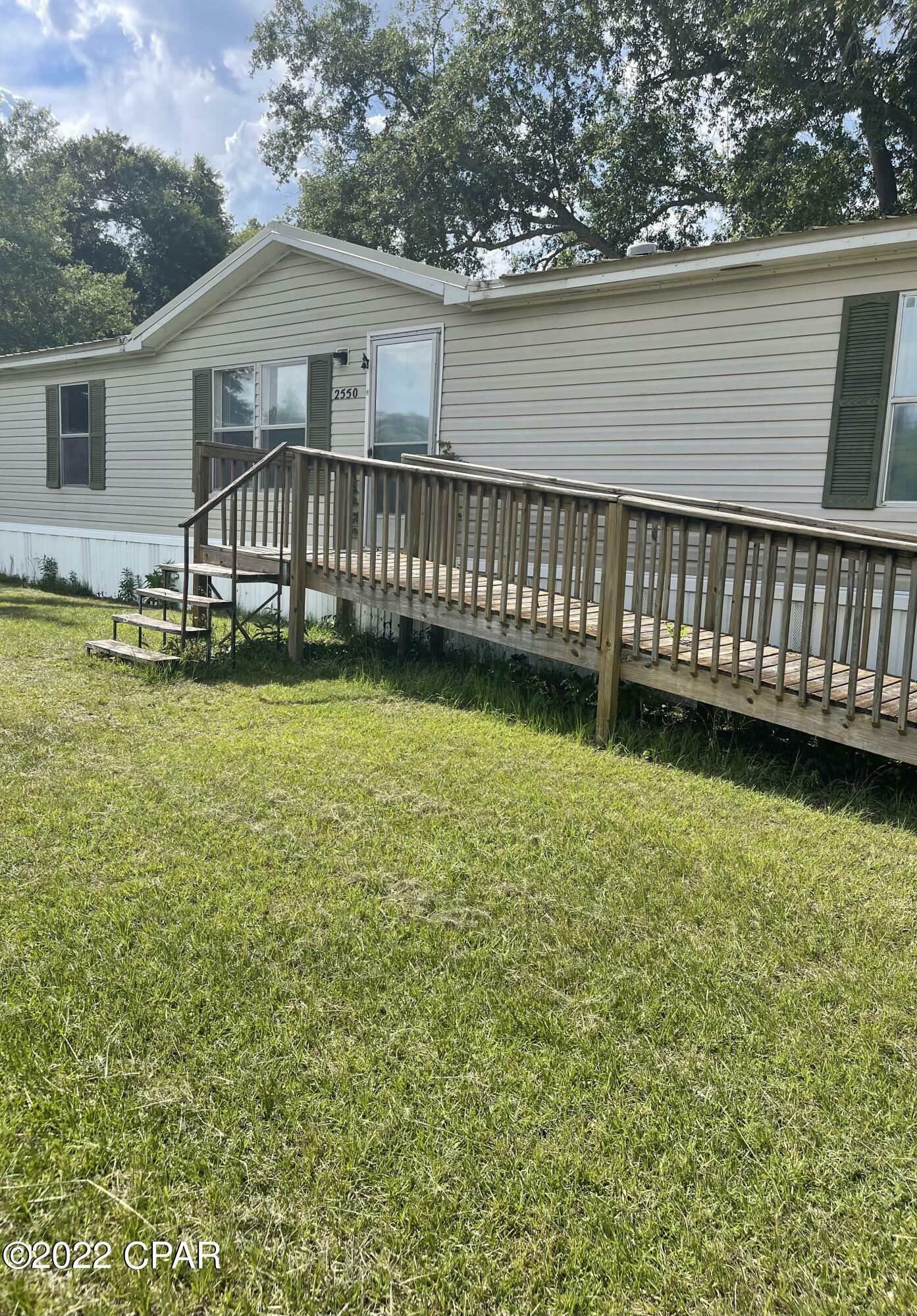 Property Photo: 2550 Wheelus Cr Circle FL 32431