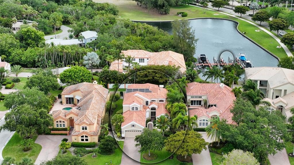 Property Photo: 605 Weston Pointe Court FL 34228