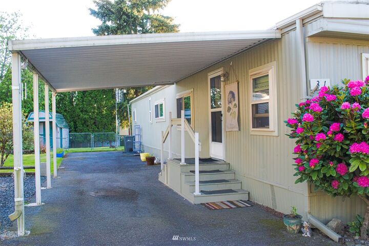 Property Photo: 2200 196th Street SE 31 WA 98012