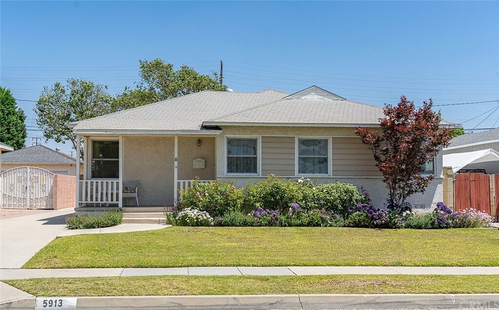 Property Photo:  5913 Fairman Street  CA 90713 