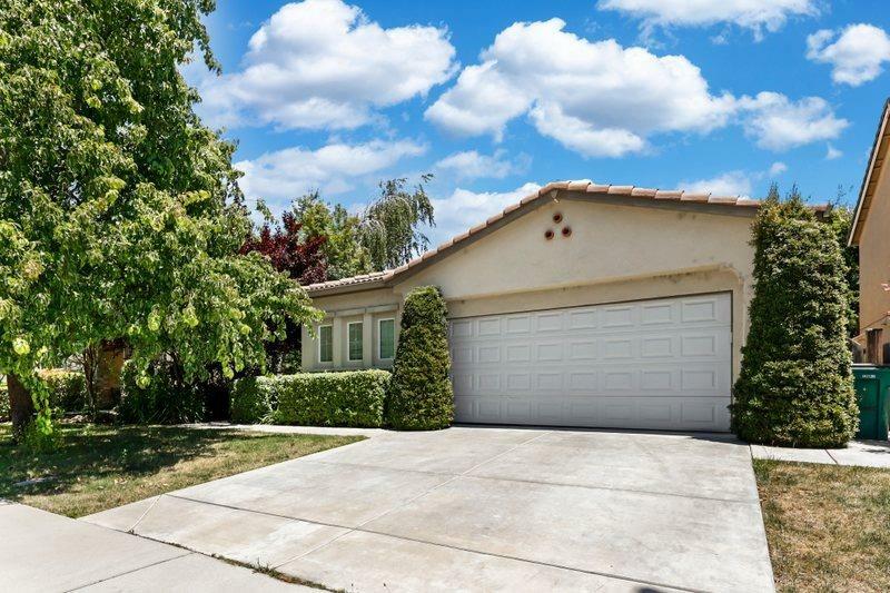 Property Photo: 10844 Lakemore Lane CA 95219