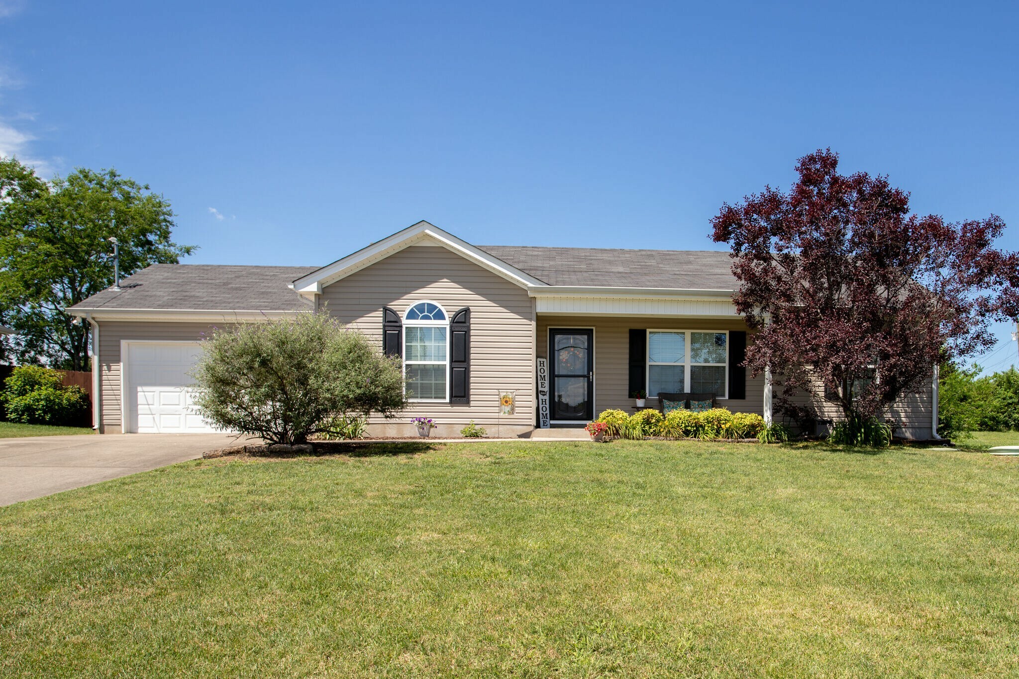 Property Photo:  1306 Bairdscorner Dr  TN 37130 