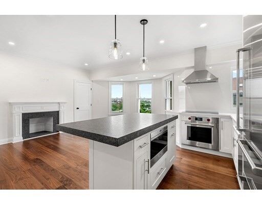 Property Photo: 416 Commonwealth Ave 617 MA 02215
