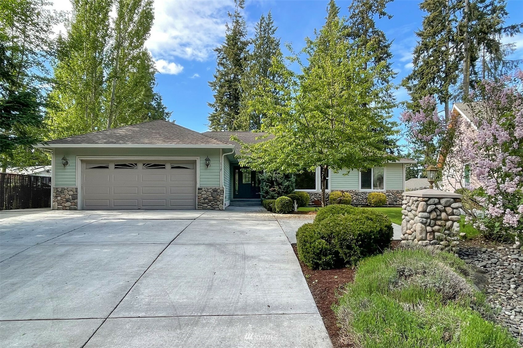 Property Photo:  115 Harleman Drive  WA 98382 