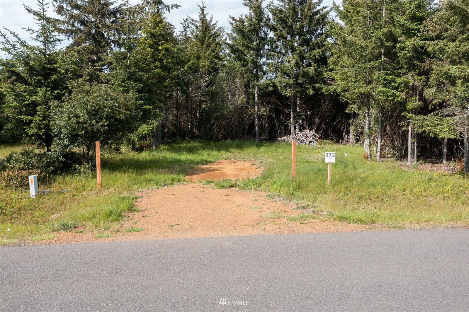 Property Photo: 272 N Razor Clam Drive SW WA 98569