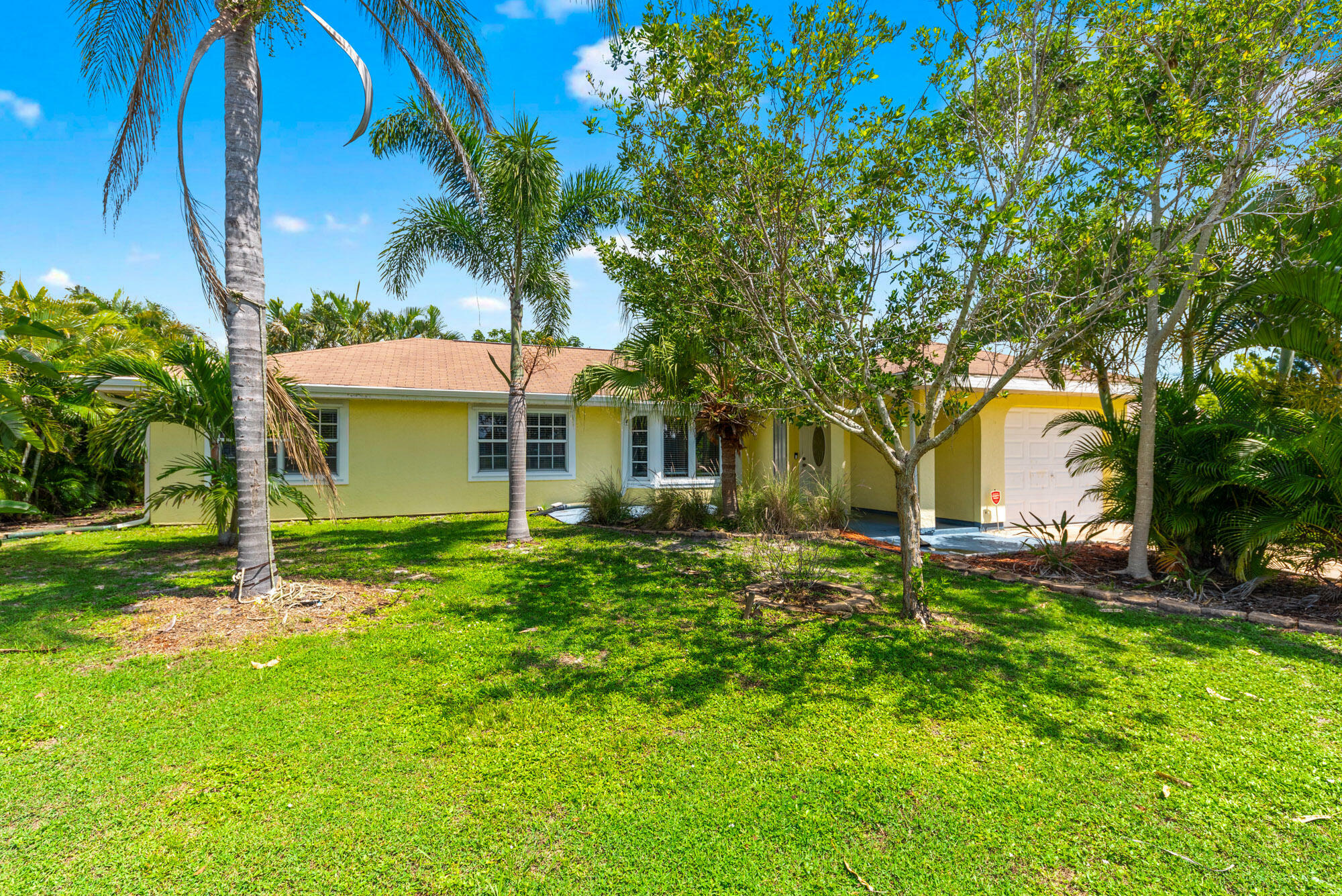 Property Photo:  1871 SE Wexford Court  FL 34952 