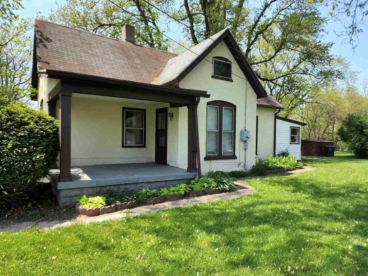 Property Photo:  600 Indiana Avenue  IN 47374 