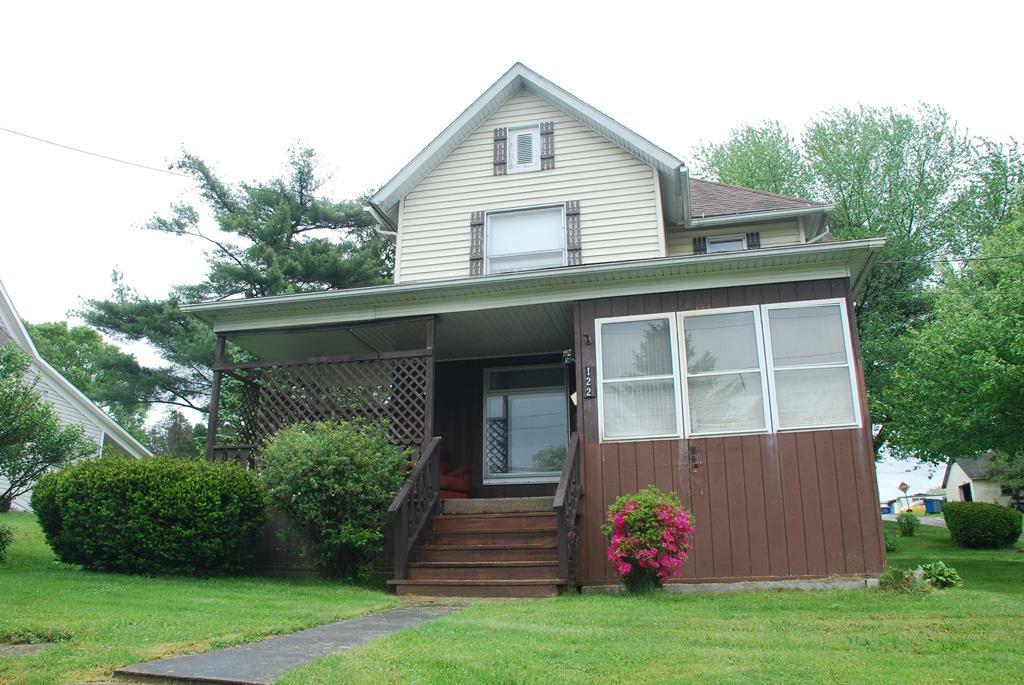 Property Photo:  122 Railroad Street  PA 16254 